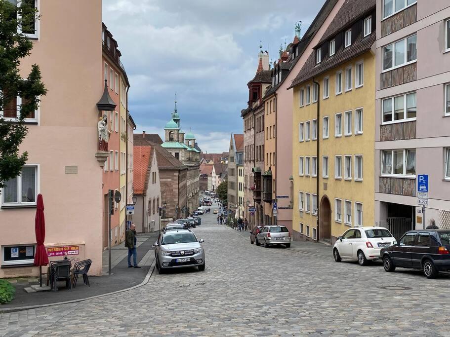 Grosszuegiges Studio-Apartment - Top-Lage + Parken Nürnberg Dış mekan fotoğraf