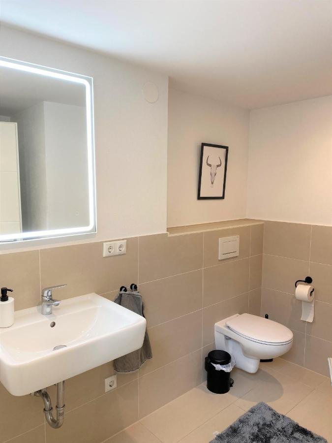 Grosszuegiges Studio-Apartment - Top-Lage + Parken Nürnberg Dış mekan fotoğraf